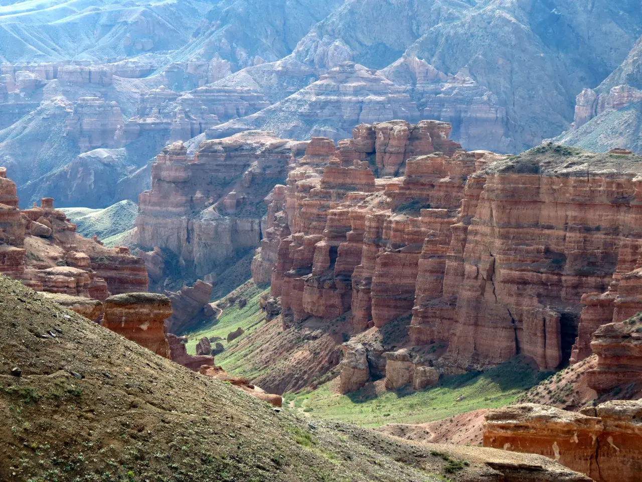 Чарын «долина Замков» — озеро Кульсай